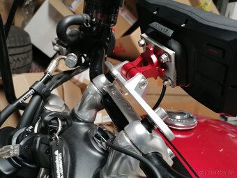TRIUMPH SPEED TWIN 900 - 11