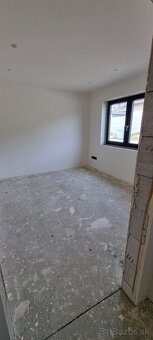 Novostavba + pozemok 1000m2 - 11