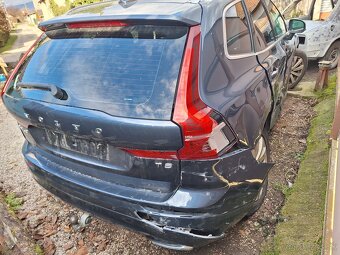 Volvo XC60 t5 rok 2019 ..2.0b 184kw - 11