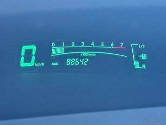 Toyota Yaris 1,0VVT-i 51kW orig.88650km - 11