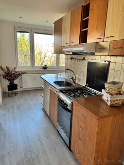 3 izbový  byt - Prievidza  -sever 72m2 - 11