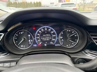 Opel Insignia ST 2.0 CDTI BiTURBO 210k S&S Ultimate 4x4 AT8 - 11