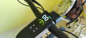 elektricky cestný bicykel - 11