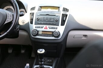 Kia CEED 1,4 CVVT EX - 11