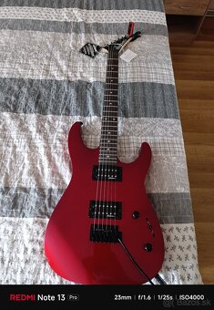 ELEKTRICKÁ GITARA zánovná Jackson JS11 - 11