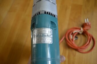 predam vrtacku Black and Decker (B&D) - 11