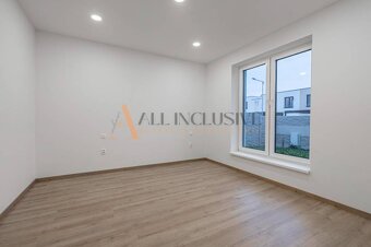 ALL INCLUSIVE l  EXKLUZÍVNY 5 IZBOVÝ BUNGALOV V ADY PARK, DU - 11