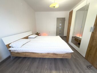 2 IZB. BYT S BALKÓNOM V CENTRE MESTA, 58M2, TOVÁRENSKÁ UL.,  - 11