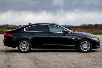 Jaguar XF 20d 132kW AWD 8AT (pohon 4x4, svetlá koža, LED) - 11