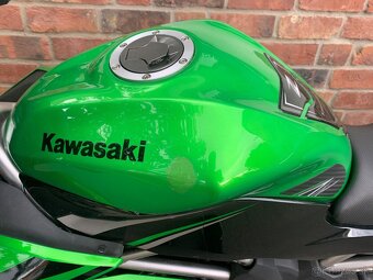 Kawasaki Z125 2022 - 11