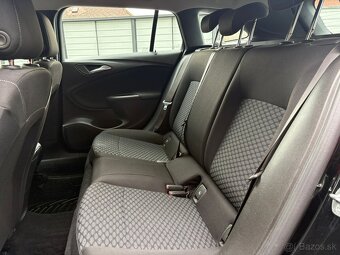 Opel Astra 1.6CDTi ST - 11