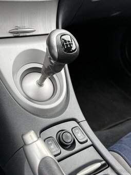 Honda Civic 1.8 Benzín 2006 - 11