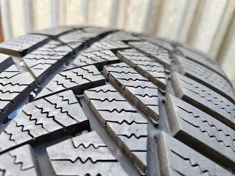 Špičkové zimné pneu Continental WinterContact - 235/65 r17 - 11