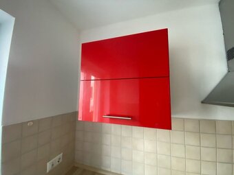 Moderná kuchynská linka so sporebičmi - 11