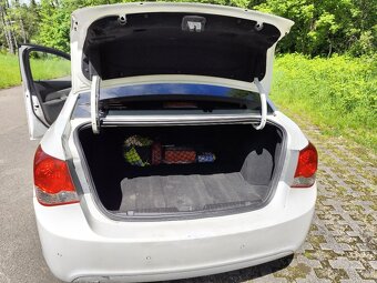 Chevrolet Cruze 1,6 LS LPG - 11