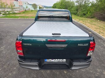 Toyota Hilux DC 2.4 I D-4D Live 4x4 - 11