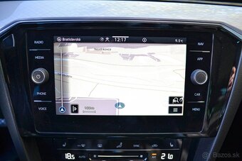 Volkswagen Passat 1.5 TSI ACT Business - 11