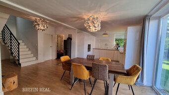 ZNÍŽENÁ CENA za SUPER 6 izb. RD 202 m2, pozemok 700 m2, bazé - 11