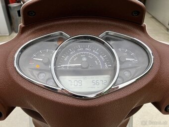 Skúter Piaggio Medley 150 - 11