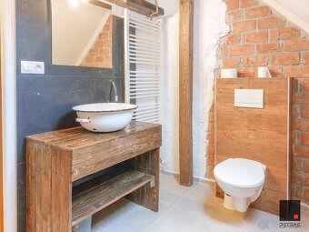 UNIKÁTNY 3- IZBOVÝ PODKROVNÝ BYT - 11