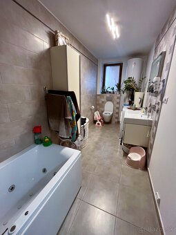 Novostavba 3 izbovej bytovej jednotky so záhradou, Podlužany - 11