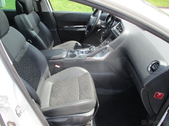 PEUGEOT 3008 Hybrid 4x4 Allure Pano HUD Navi LED - 11