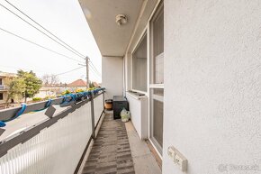 Rodinný dom s veľkým pozemkom v obci Malé Dvorníky - 11