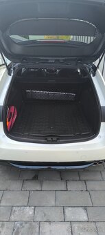 Toyota Corolla 2,0 GR Sport - 11