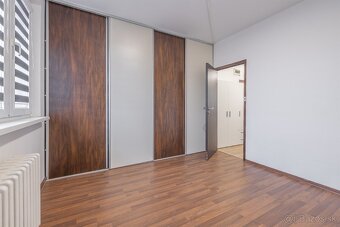 Veľký 1,5-izbový byt na Sekčove - 11