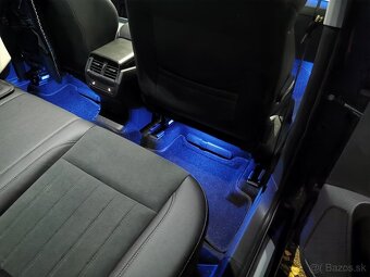 LED RGB Osvetlenie nôh VW Group - 11