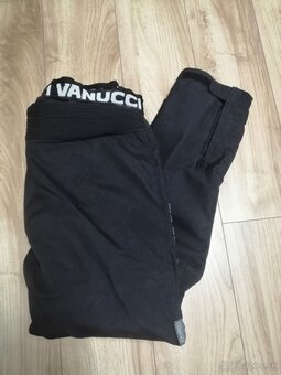 Vanucci - 11