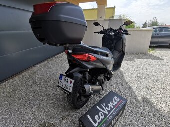 YAMAHA  X MAX 125 - 11