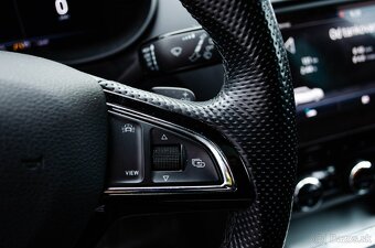 Škoda Octavia Combi 2.0 TDI Sportline DSG - 11