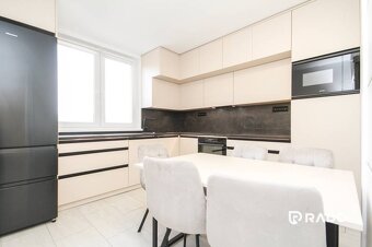 RADO | Na prenájom 3i byt 78m2, Halalovka - Trenčín - 11