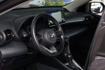 Toyota Yaris Hybrid 1.5 Dynamic Force Comfort MDS - 11