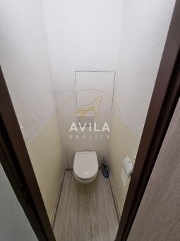 NA PREDAJ: 2izbový tehlový byt s loggiou 53m2 - Trnava - 11