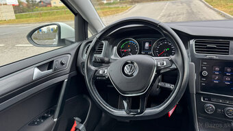 Volkswagen Golf e - 11