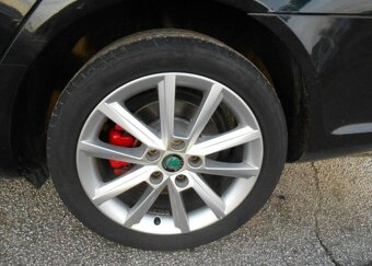 Škoda Octavia 2,0 RS 147 kW Serviska benzín - 11