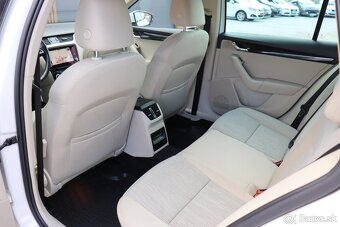 Škoda Octavia Combi 2.0 TDI Style EU6 - 11