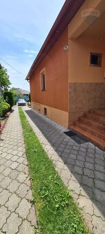 REZERVOVANÝ   Predaj 3-izbový dom,  pozemok 12,3 á, Komja - 11
