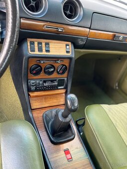 Mercedes Benz 230CE C123 Coupe /w123 - rv 1982 Biele SPZ - 11