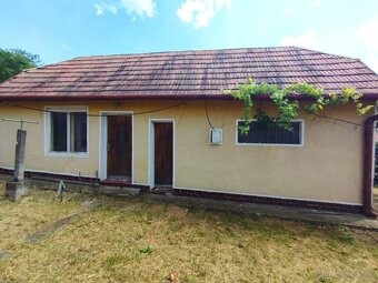 Ponúkam na predaj dom v obci Čaka - 11