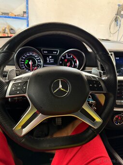 Mercedes ML 63 AMG V8 Biturbo • 386 kW/525 koní • TOP STAV • - 11
