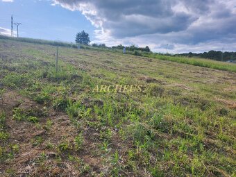 Lukratívny pozemok v skvelej lokalite - Kanaš  Slnečná štvrť - 11