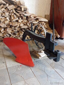 Malotraktor z náradím - 11