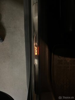 Nissan Juke 1.6, 86 kw, benzín,119000km - 11