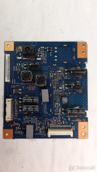 SINY KDL 42W706B na ND - 11