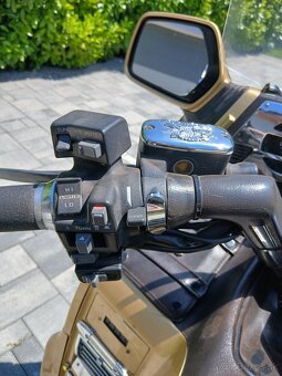 Honda Goldwing 1500 SE - 11