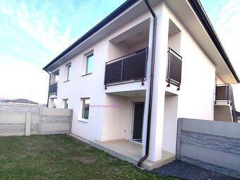 3 izbový byt s 2 parkovacími miestami a záhradkou - 11
