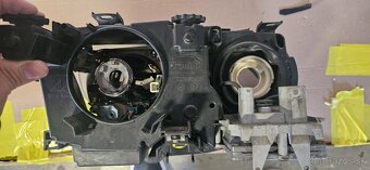 Xenonóve svetlá na BMW E46 320D + spätne zrkadlo šoférové - 11